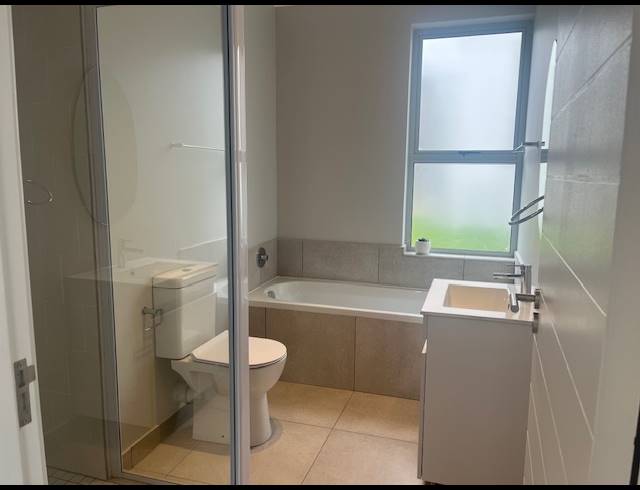 2 BEDROOM HOUSE FOR SALE IN SHEFFIELD BEACH